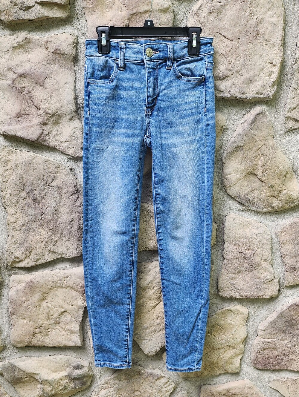 AMERICAN EAGLE | Light Wash Hi-Rise Jeggings
